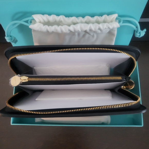 Tiffany Large Zip Wallet - Picture 3 of 5